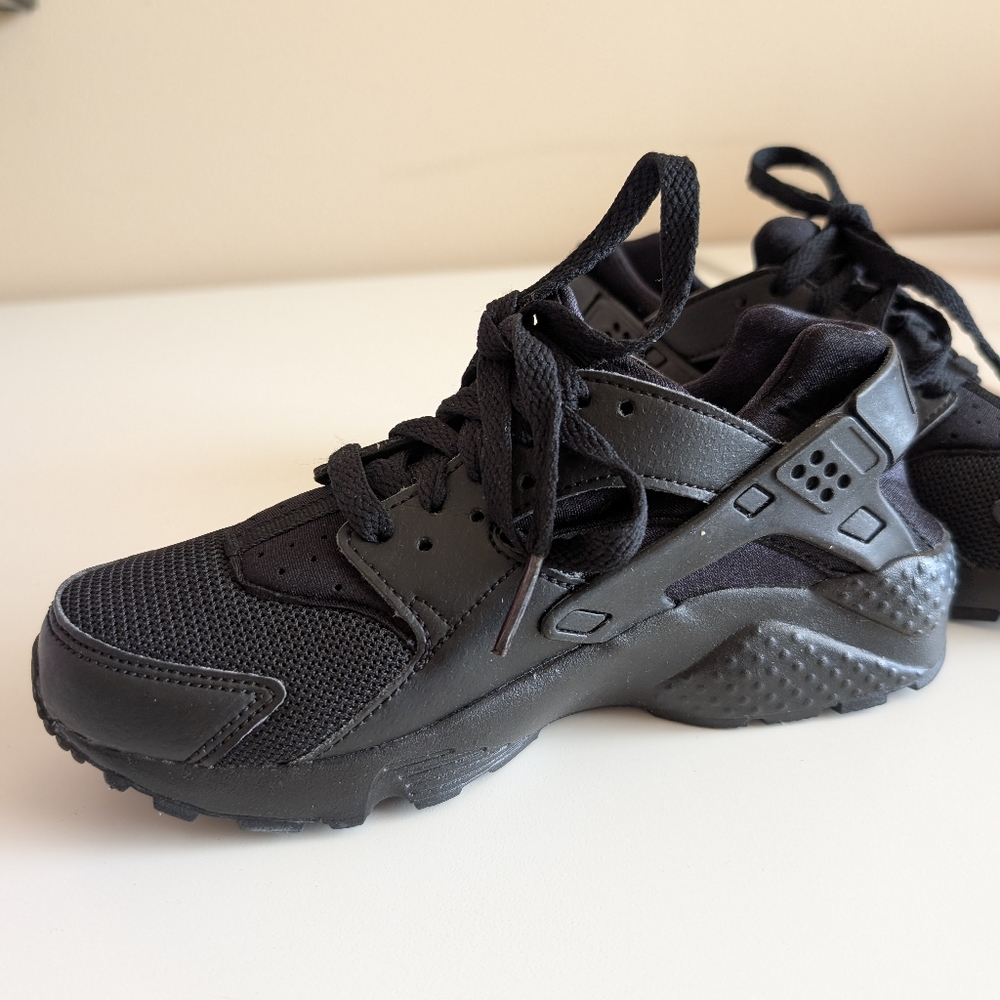 Nike Huarache Run (GS) Shoe - Picture 6 of 9